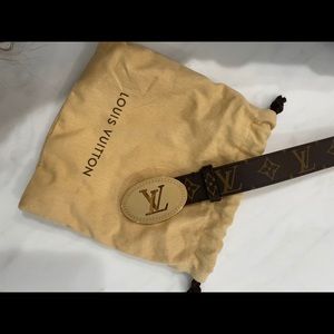 Louis Vuitton belt
